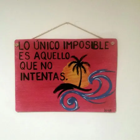 Casa De Los Corazones Amarillos * Adeje