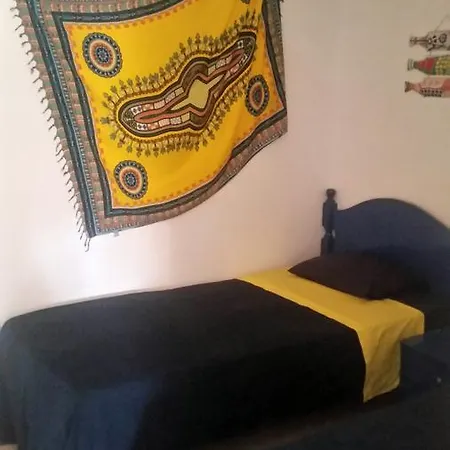 Casa De Los Corazones Amarillos Apartment Adeje